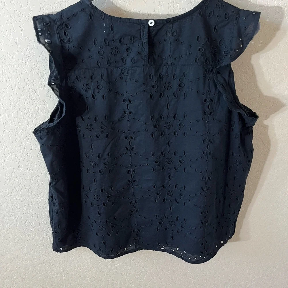 Abercrombie & Fitch Women’s Black Short-Sleeve Blouse | Medium | Like New - Picture 2 of 4